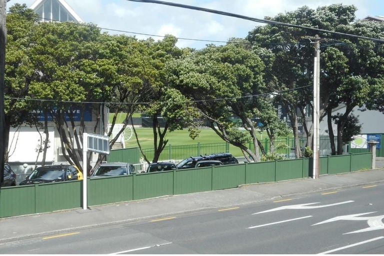 Photo of property in Basin Reserve Complex, 64/4 Sussex Street, Mount Cook, Wellington, 6021