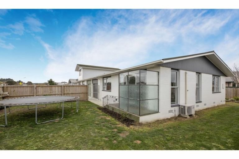 Photo of property in 2 Lamorna Road, Parklands, Christchurch, 8083