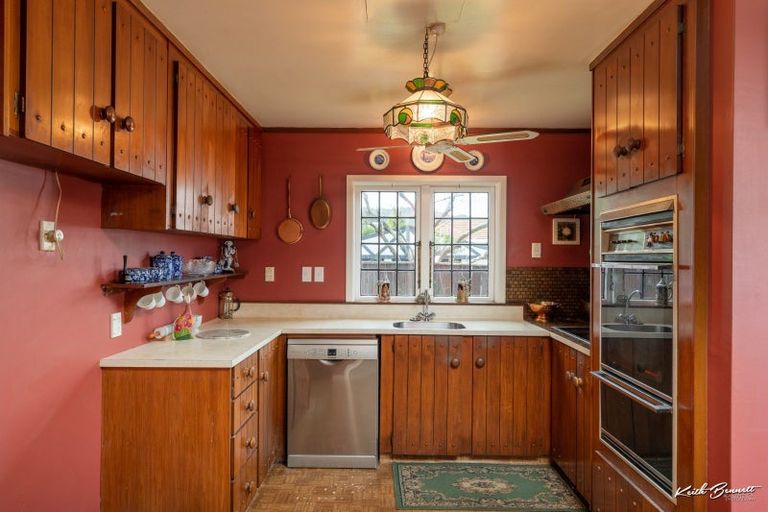 Photo of property in 34 Hinemoa Street, Waiwhetu, Lower Hutt, 5010