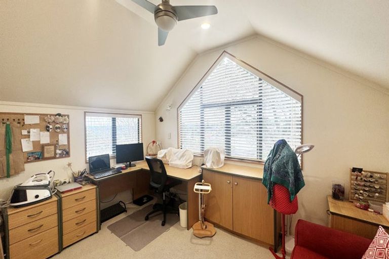 Photo of property in 19a Rangatira Road, Birkdale, Auckland, 0626