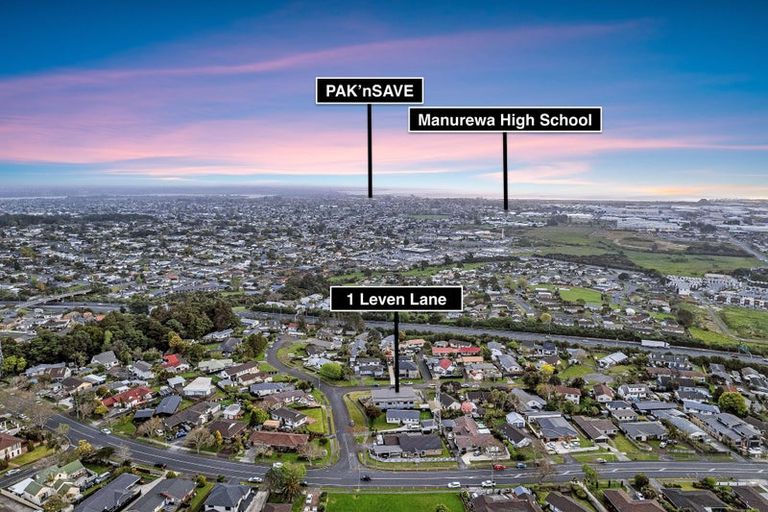Photo of property in 1 Leven Lane, Totara Heights, Auckland, 2105