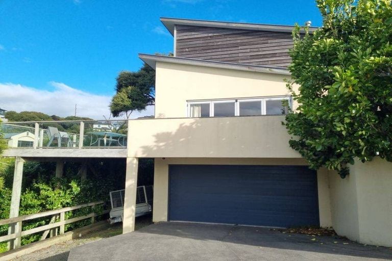 Photo of property in 41 Navigation Drive, Whitby, Porirua, 5024