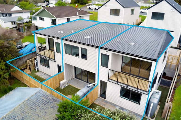Photo of property in 28c Moire Road, Massey, Auckland, 0614
