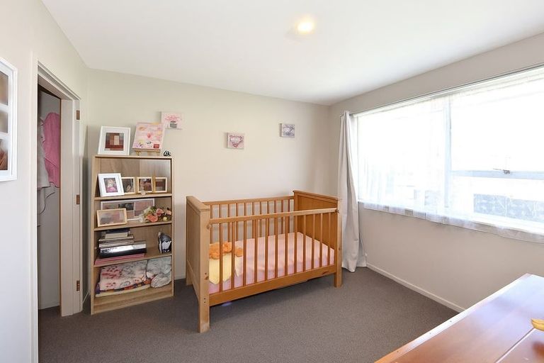 Photo of property in 1/9a Avonhead Road, Avonhead, Christchurch, 8042