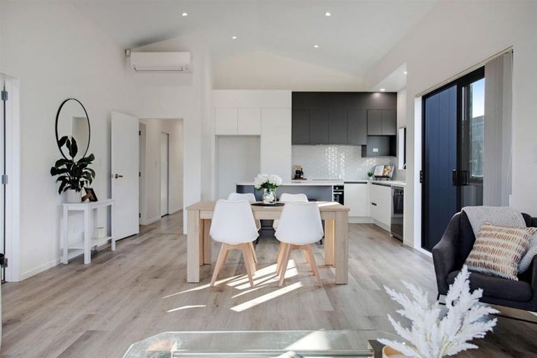 Photo of property in 12 Mataikokako Loop, Kawakawa Bay, 2585