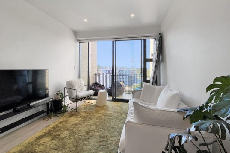 Photo of property in 208/165 Lake Road, Northcote, Auckland, 0627