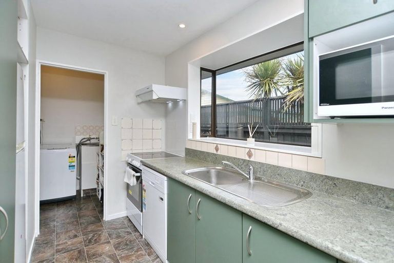 Photo of property in 2/56 Hay Street, Bromley, Christchurch, 8062