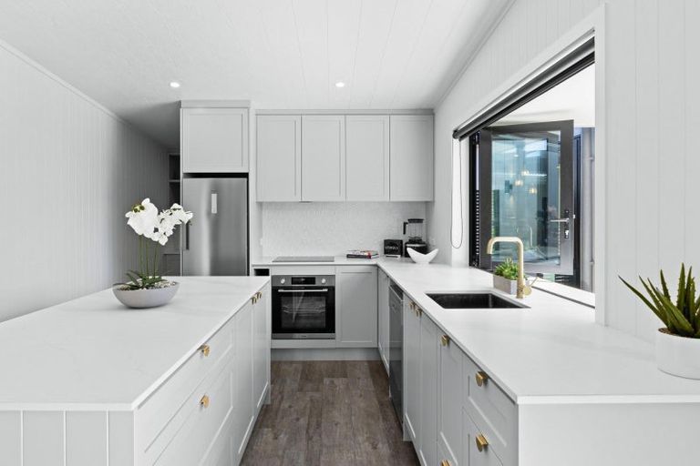 Photo of property in 4a Shoal Beach Road, Aramoana, Omakere, 4271