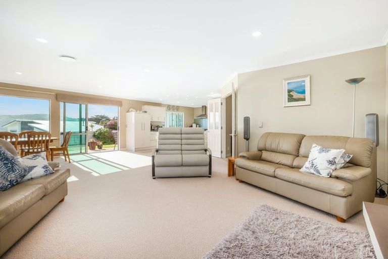 Photo of property in 24 The Layline, Whitby, Porirua, 5024