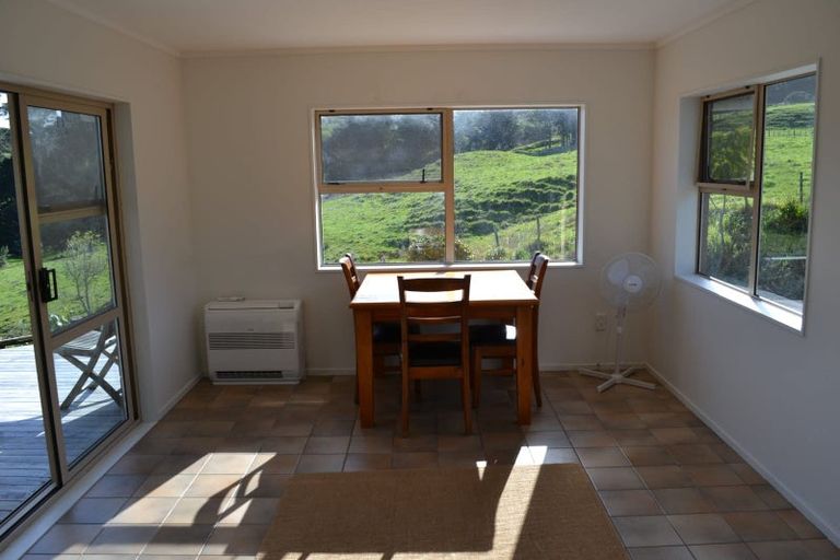 Photo of property in 74 Tarrant Road, Helensville, 0875