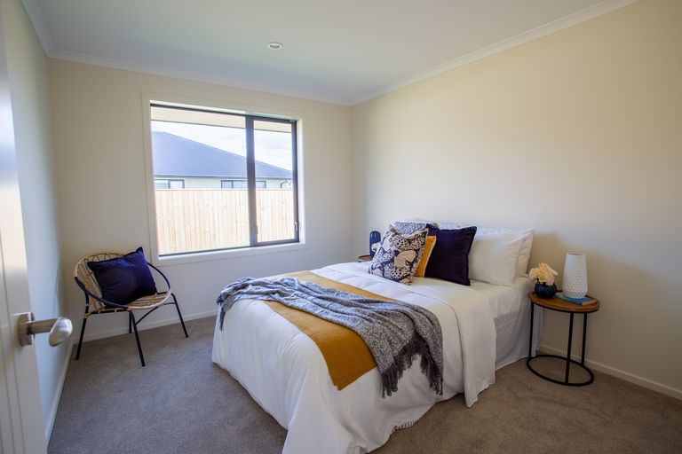 Photo of property in 7 Devon Lane, Carterton, 5713