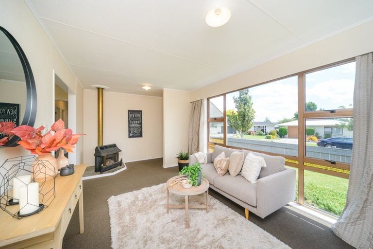 Photo of property in 15 Suffolk Crescent, Feilding, 4702