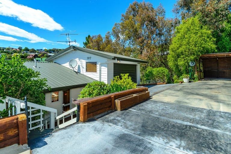 Photo of property in 107 Mount Pleasant Road, Mount Pleasant, Christchurch, 8081