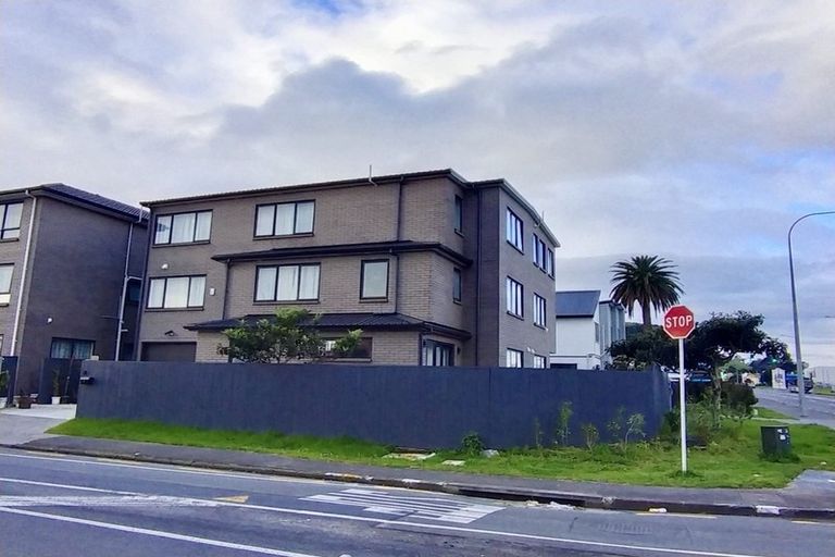 Photo of property in 1 Malone Road, Waterloo, Lower Hutt, 5011