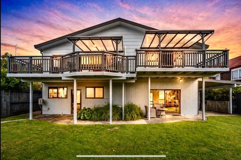 Photo of property in 13 Houhere Place, Pukete, Hamilton, 3200