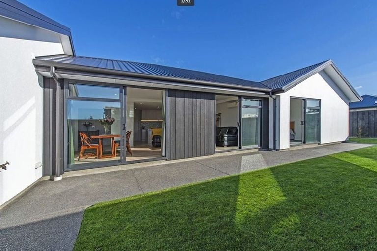 Photo of property in 11 Tulett Park Drive, Casebrook, Christchurch, 8051