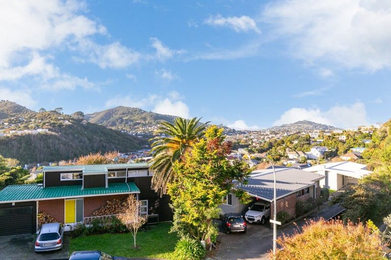Photo of property in 76b Collier Avenue, Karori, Wellington, 6012