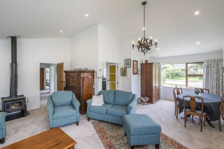 Photo of property in 15 Koromiko Road, Waikanae, 5036