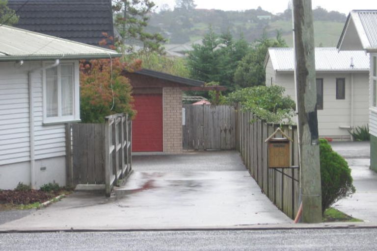 Photo of property in 105a Sturges Road, Henderson, Auckland, 0612