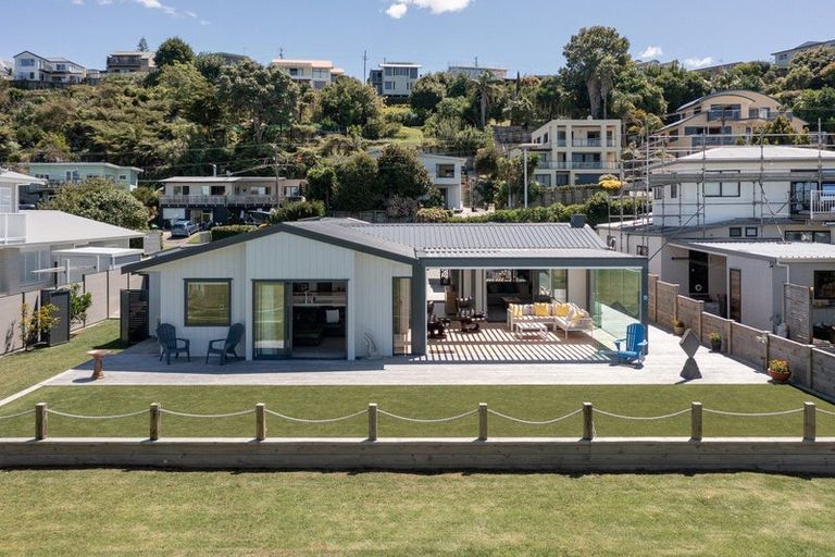 Photo of property in 26 Harbour View Road, Omokoroa, 3114