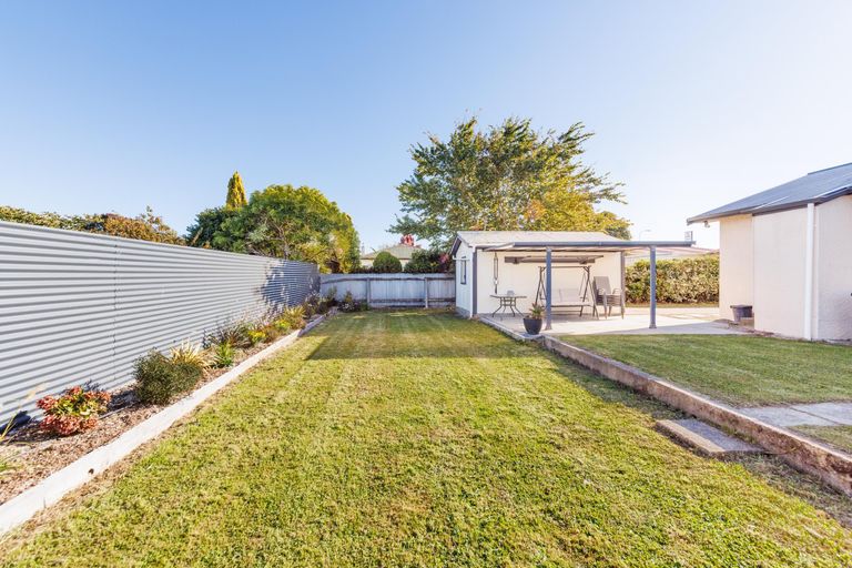 Photo of property in 4 Milton Street, Roslyn, Palmerston North, 4414