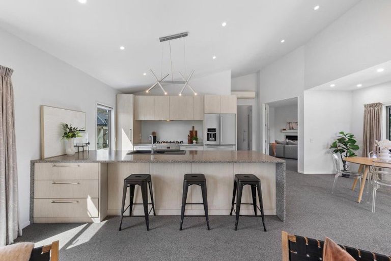Photo of property in 16 Orbell Drive, Lake Hayes, Queenstown, 9304
