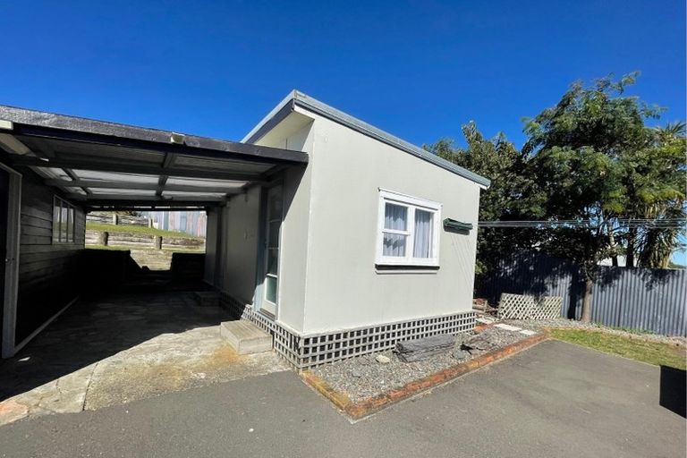 Photo of property in 86 Manuka Street, Castlecliff, Whanganui, 4501