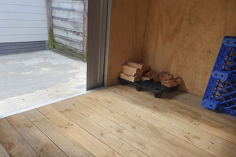 Photo of property in 21 Kendal Grove, Wainuiomata, Lower Hutt, 5014