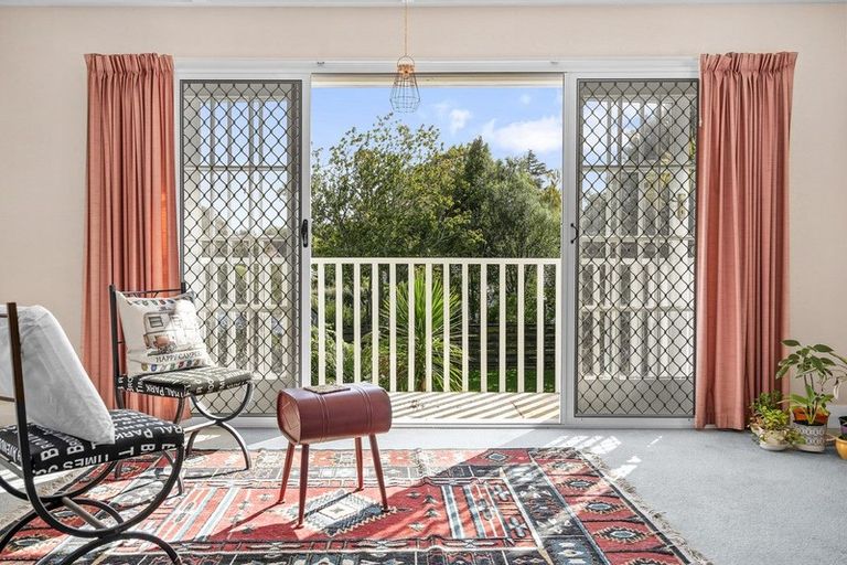 Photo of property in 14 Queen Street, Cambridge, 3434