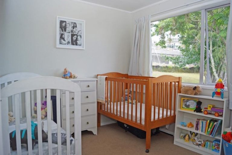 Photo of property in 12 Glenbervie Crescent, Massey, Auckland, 0614