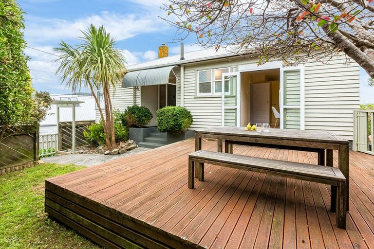 Photo of property in 15 Punjab Street, Khandallah, Wellington, 6035