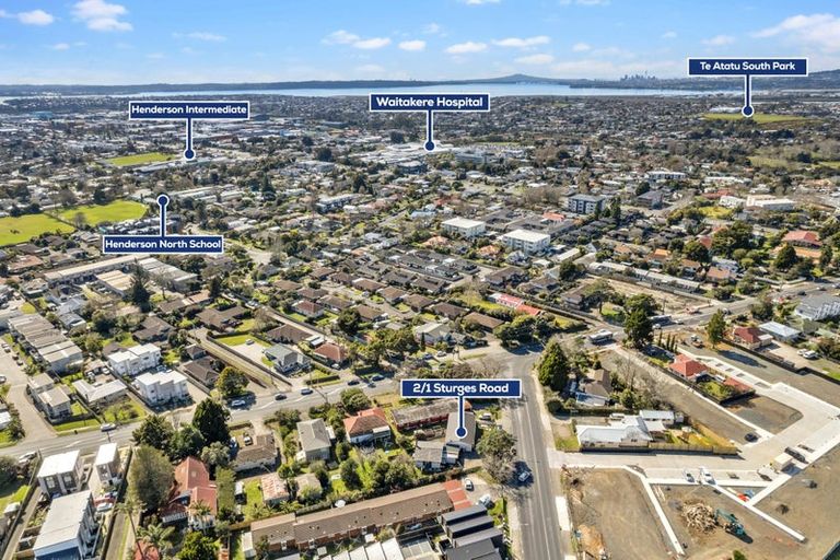 Photo of property in 2/1 Sturges Road, Henderson, Auckland, 0610