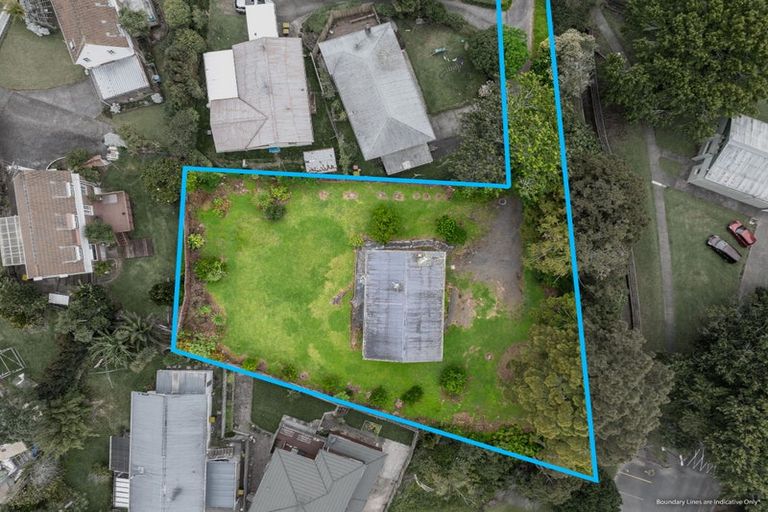 Photo of property in 16 Blenheim Street, Glenfield, Auckland, 0629