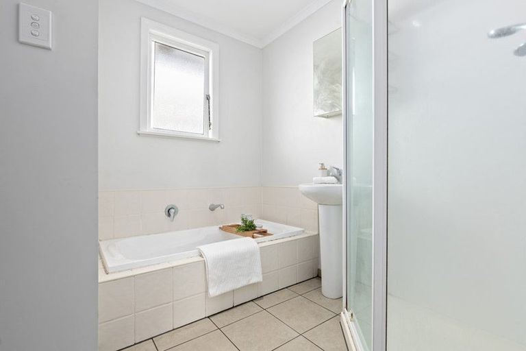 Photo of property in 19a Croall Crescent, St Andrews, Hamilton, 3200