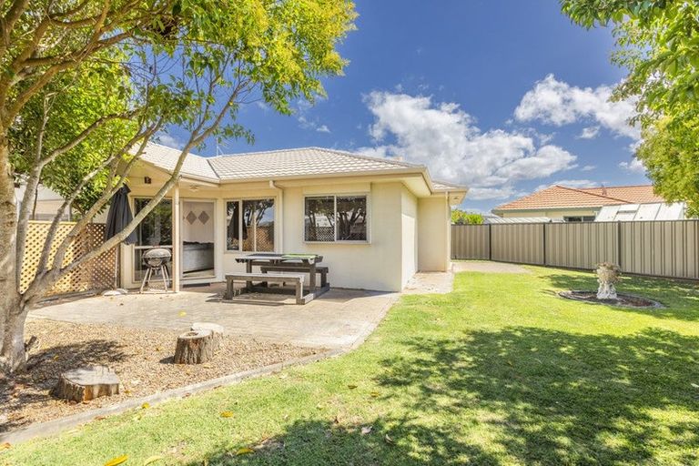 Photo of property in 6 Ellerslie Place, Taradale, Napier, 4112
