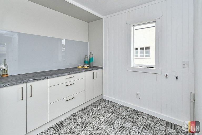 Photo of property in 1/24 Great South Road, Papakura, 2110