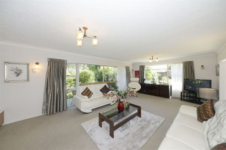 Photo of property in 50 Kent Lodge Avenue, Avonhead, Christchurch, 8042