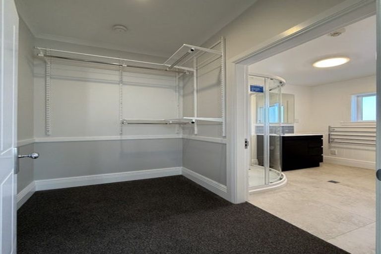 Photo of property in 1 Bidwill Street, Mount Cook, Wellington, 6021