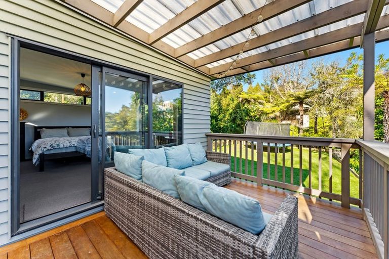 Photo of property in 14 Rosecamp Road, Beach Haven, Auckland, 0626