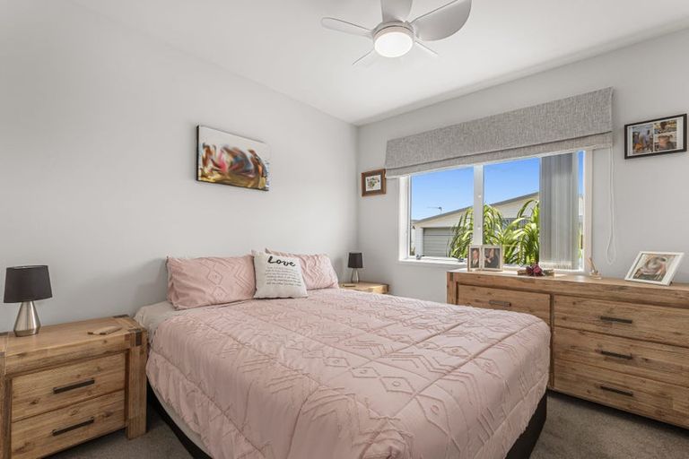 Photo of property in 214/11 Kamahi Crescent, Papamoa Beach, Papamoa, 3118