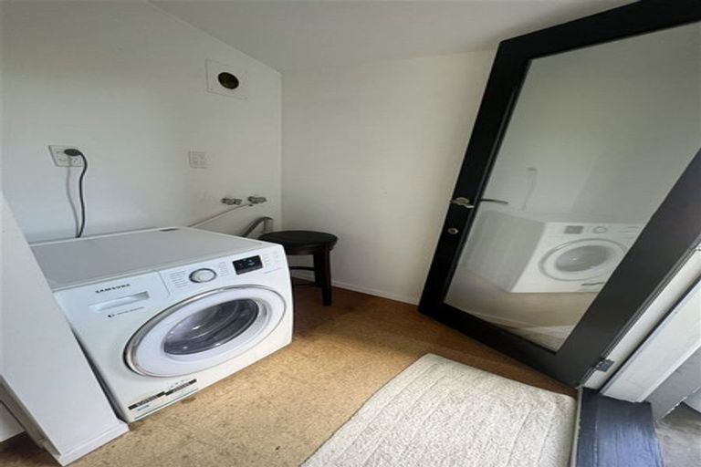 Photo of property in 2/1007 Colombo Street, St Albans, Christchurch, 8014