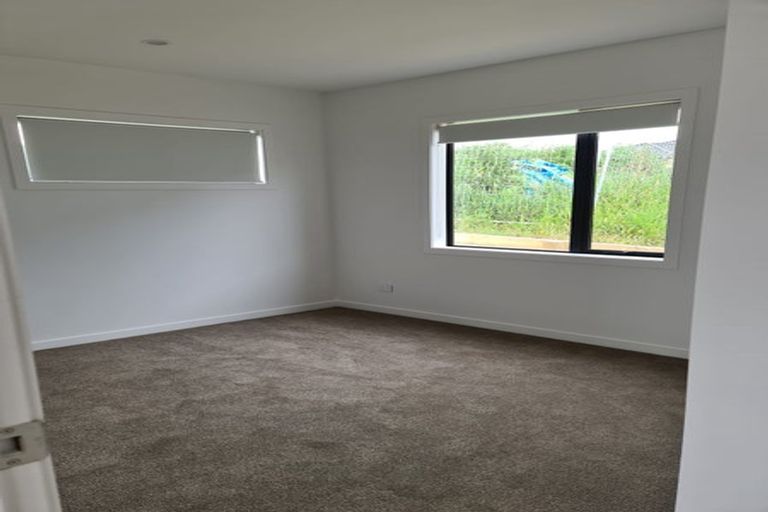 Photo of property in 68 Riverhead Point Drive, Riverhead, 0820