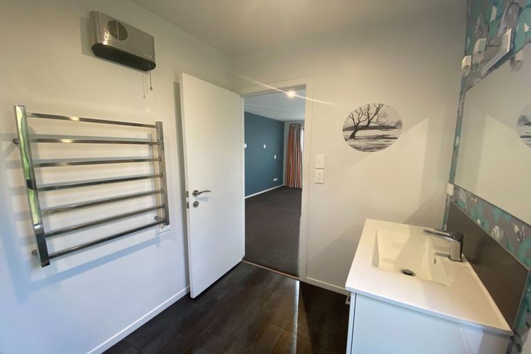 Photo of property in 12 Farrant Drive, Wanaka, 9305