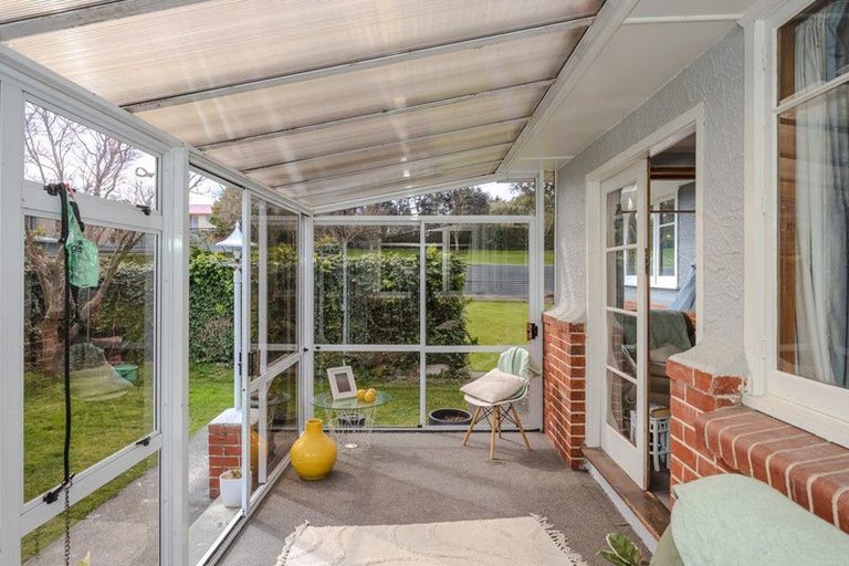 Photo of property in 18 Oxford Street, Holmes Hill, Oamaru, 9401