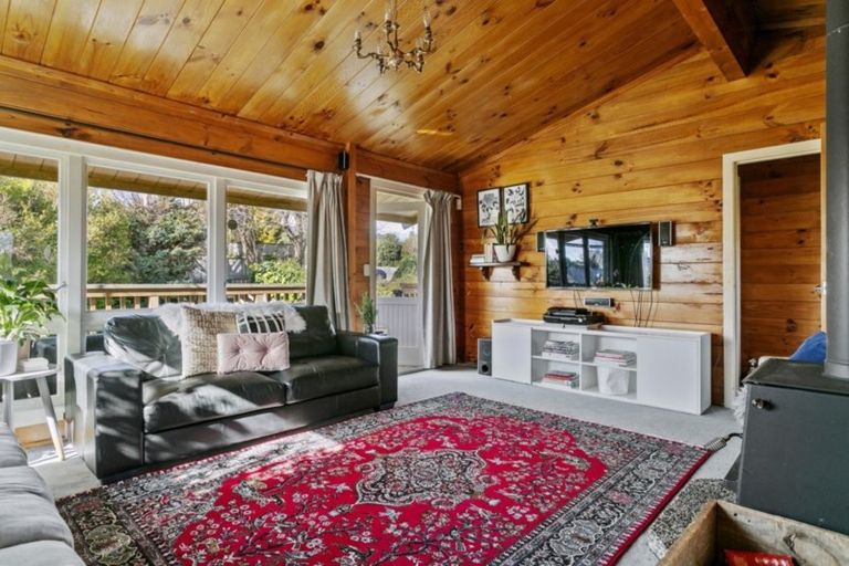 Photo of property in 33 Sunset Street, Hilltop, Taupo, 3330