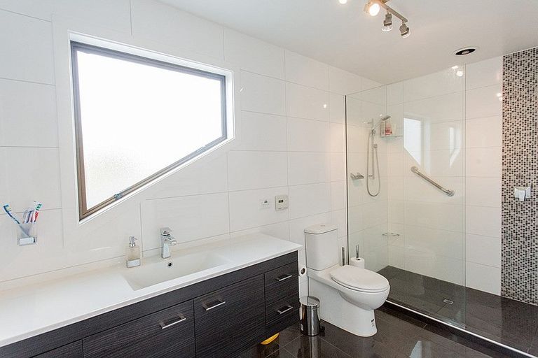 Photo of property in 59 Westgrove Avenue, Avonhead, Christchurch, 8042