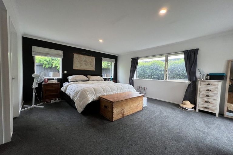 Photo of property in 12 Teagarden Close, Mairehau, Christchurch, 8052