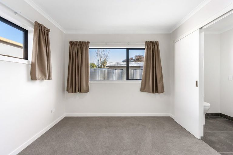 Photo of property in 5 Jeffares Place, Taradale, Napier, 4112