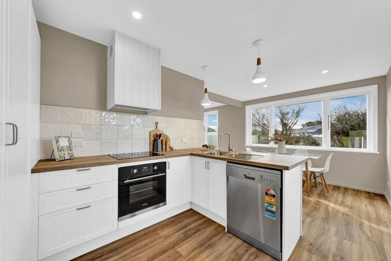 Photo of property in 14 Corhampton Street, Aranui, Christchurch, 8061