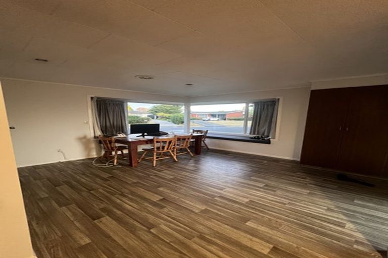 Photo of property in 25 Fuchsia Avenue, Pukete, Hamilton, 3200